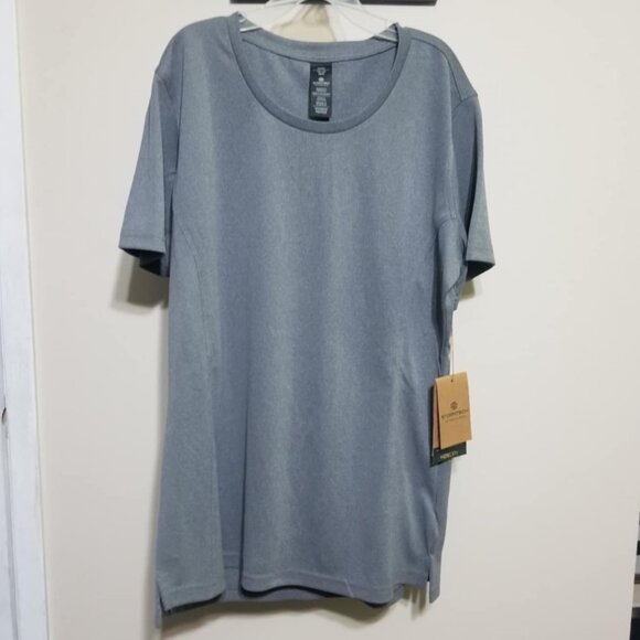 Stormtech NWT Grey Athletic Shirt Medium Top Fitted Activewear Sporty Dry - Picture 1 of 6